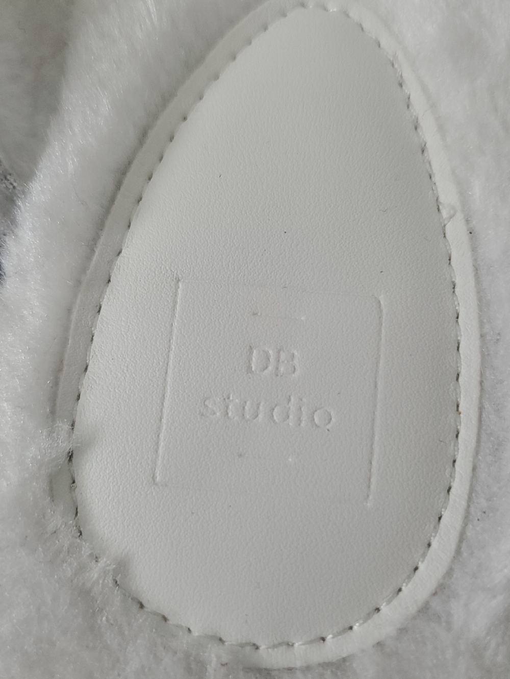 DB Studio Rhinestone Slippers/Shoes - 8M - Picture 7 of 13